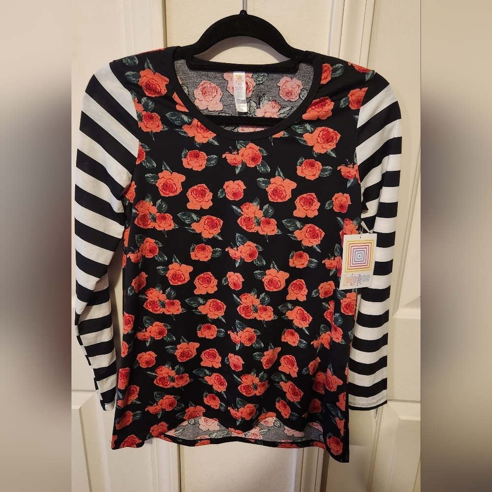 New women's lularoe long sleeve shirt size XS